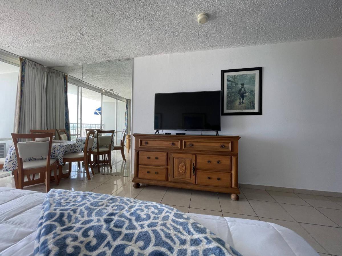 Tropical Studio At The Beach In Isla Verde San Juan Buitenkant foto